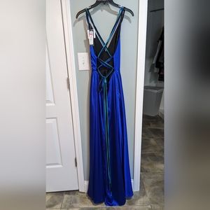 Betsy&Adam Full Length Evening Gown, Strappy Back Ribbon Detail, *Pockets*